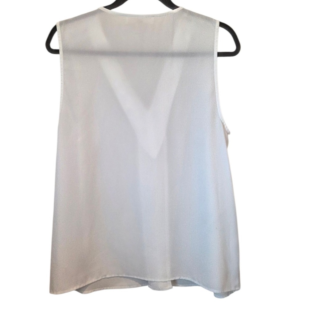 Michael Kors White Sleeveless V-Neck Top with Shoulder Zipper Detail - Picture 3 of 9